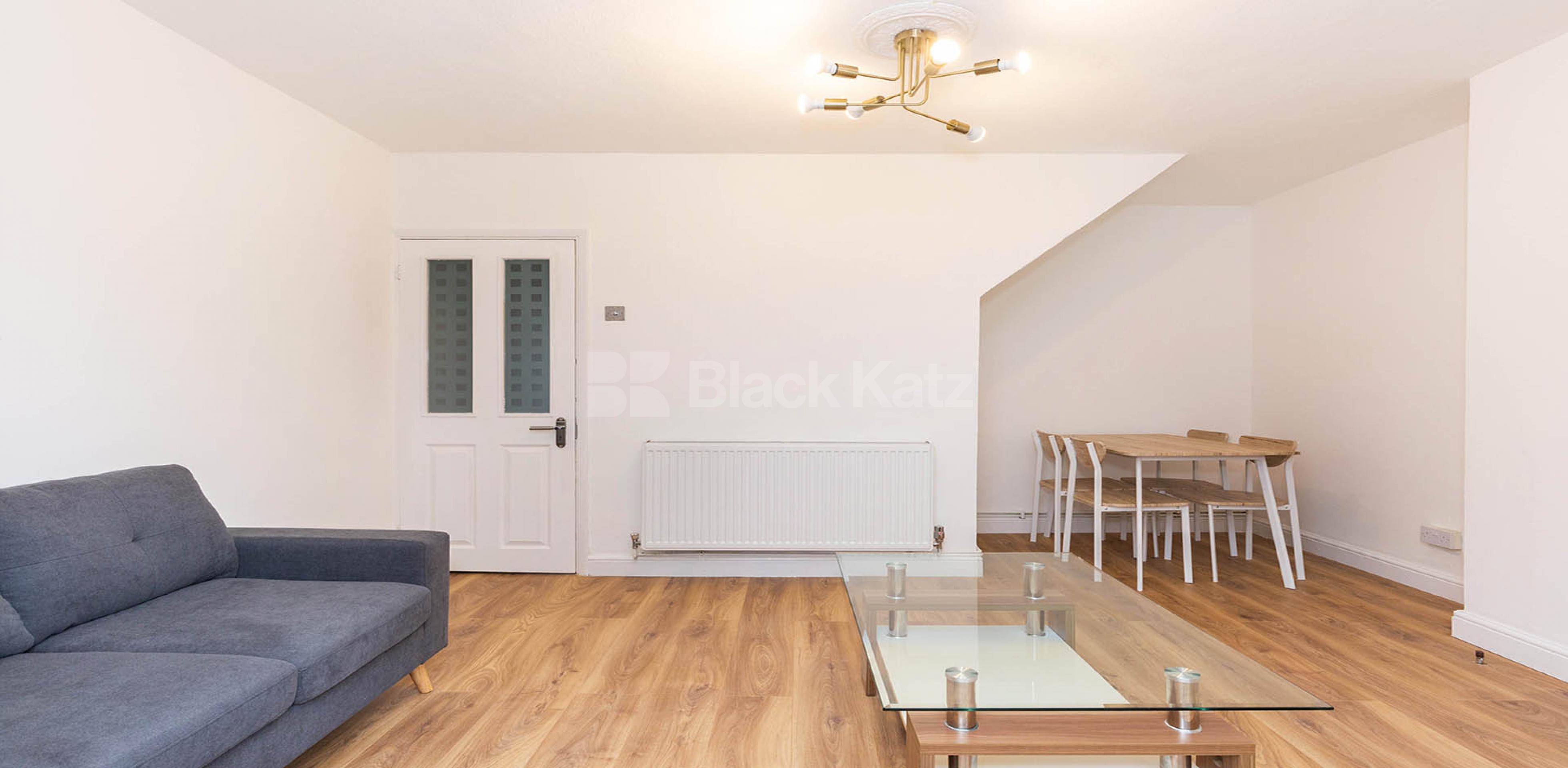 			2 Bedroom, 1 bath, 1 reception Apartment			 Kent Street, HOXTON - SHOREDITCH - HAGGERSTON  E2
